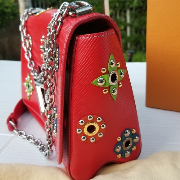 Extra pics Louis Vuitton Limited Edition Twist Shoulder Bag. PLEASE READ - Picture 4 of 16